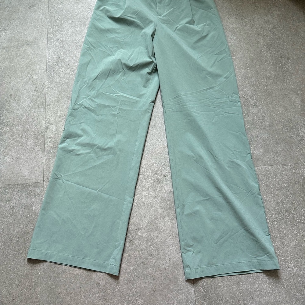 NWOT ALO high rise trouser pants Mint color Sz Medium - Picture 2 of 7